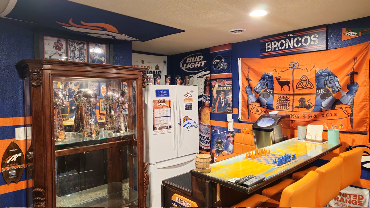 BoyOLean's tweet photo. @Broncos @PatSurtainll Need it down here!!! https://t.co/JRm1GtbB4Y