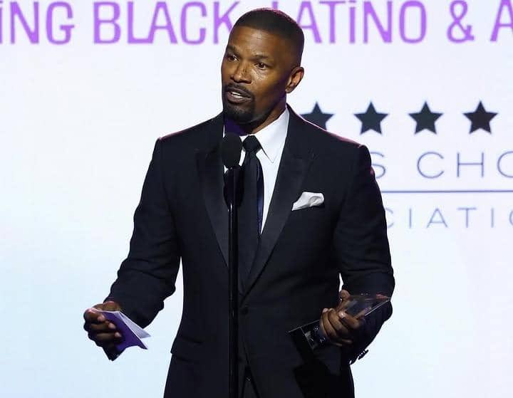 BAMsEnergy's tweet image. Jamie Foxx returns to stand-up.
After everything he went through…
He’s back on stage. Stronger. Louder. 💯 
#JamieFoxx #Comeback #Legend