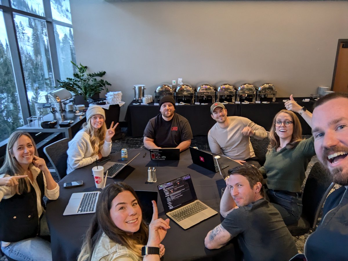 Hank Taylor tweet media