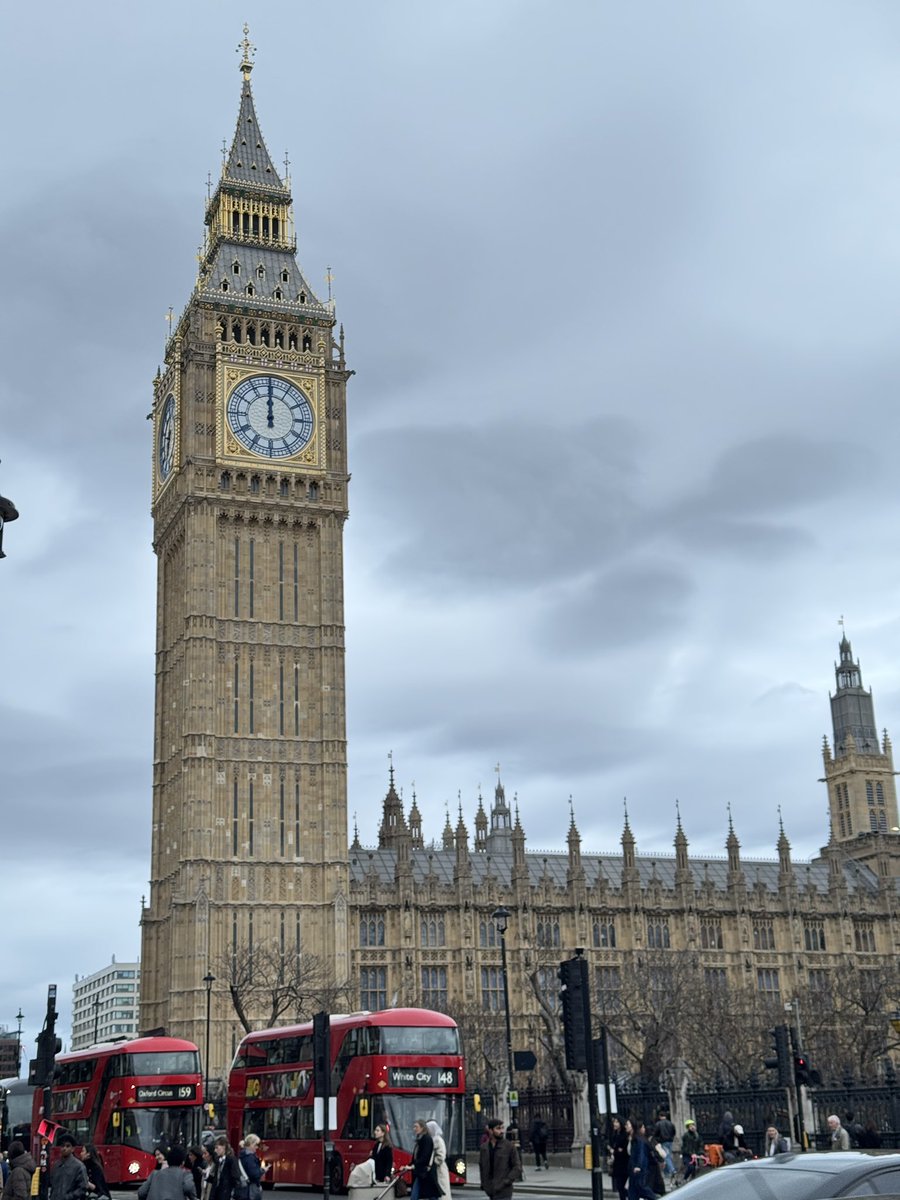 london i am in you