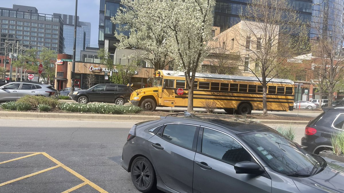 WestLoopTom tweet media