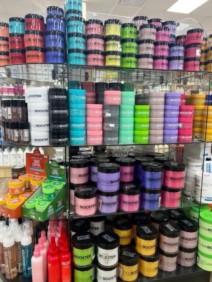 solรฉ tweet media