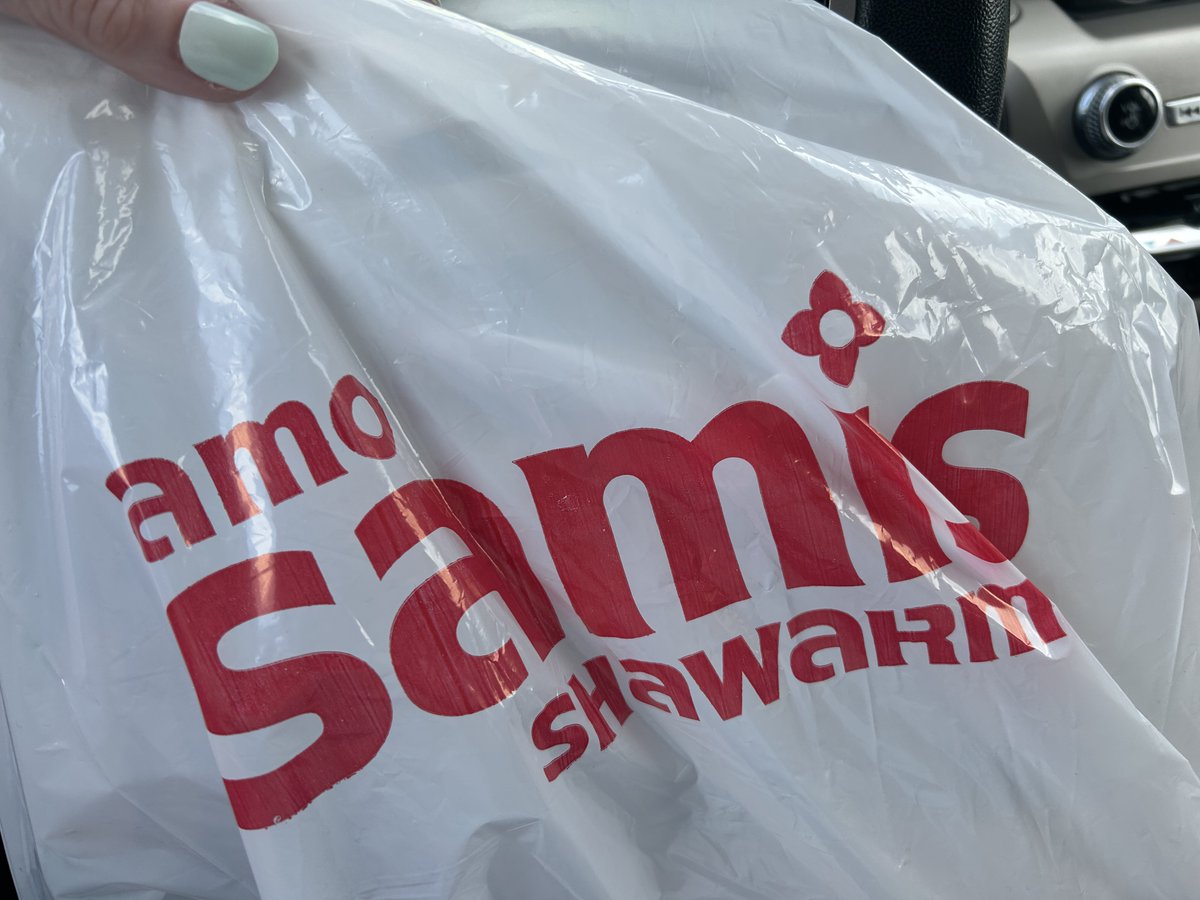 laurabagley4's tweet image. ❤️😍Amo Samis shawarma in Sterling Heights, not your typical shawarma, crispy wrap style amaze!! #crispy #yum ❤️👀😍