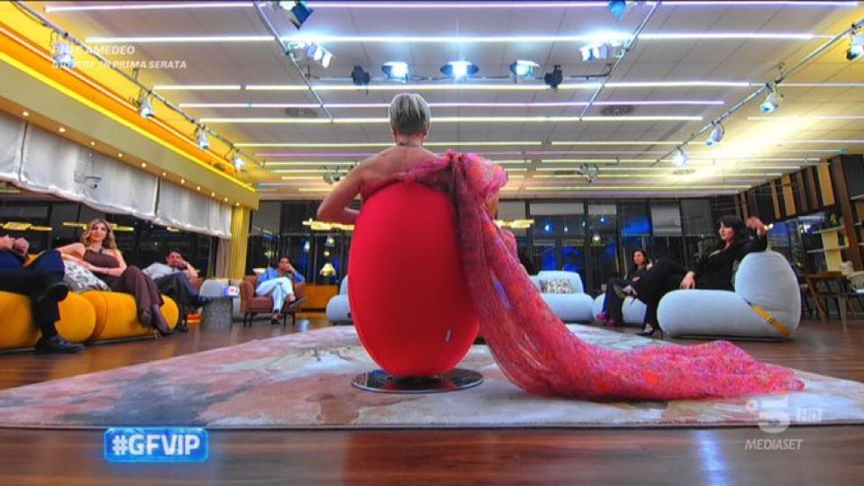 prima finalista sisisisisi
#gfvip