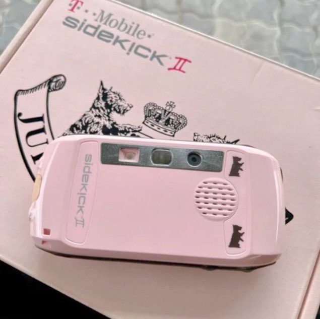 ⋆。˚𝓚₊˚⊹𝜗❀𝜚 tweet media