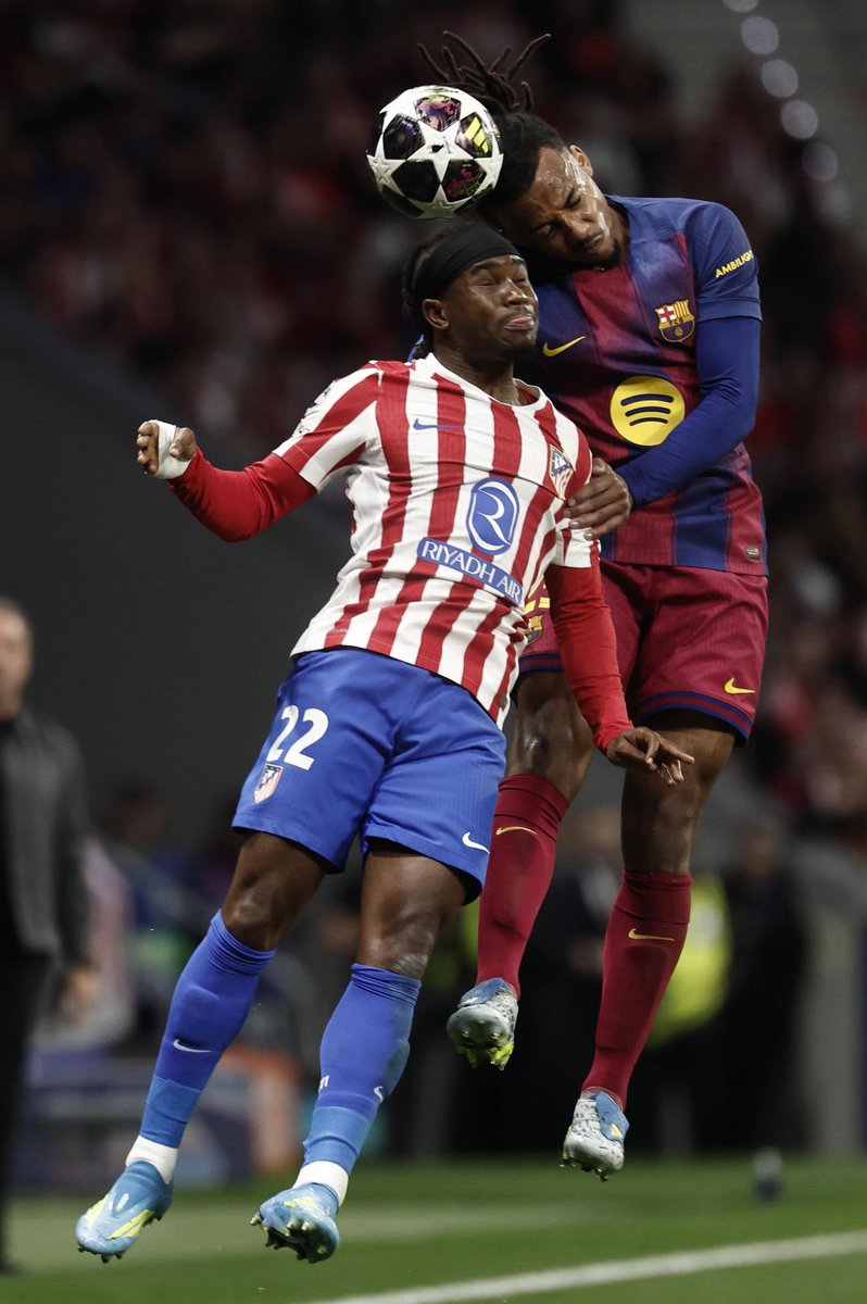 Rudyvision's tweet photo. ¡Barcelona eliminado de la Champions League!

El FC Barcelona quedó fuera de la UEFA Champions League tras ser eliminado en los cuartos de final por el equipo dirigido por Diego Simeone.

El conjunto madrileño, Atlético de Madrid, logró su clasificación a semifinales luego de imponerse en el marcador global 3-2.

Los colchoneros avanzan y siguen soñando con el título europeo.