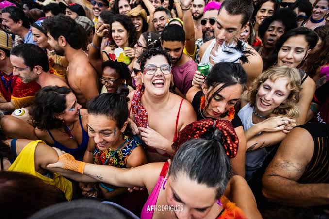 Tolaroid tweet media