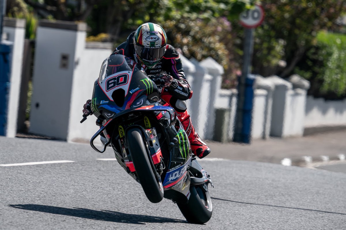 vision_msp's tweet photo. Not sure who the riders are but I took them at the North West 200.   #wheeliewednesday 😜 @northwest200 https://t.co/oTP9GCxUPW