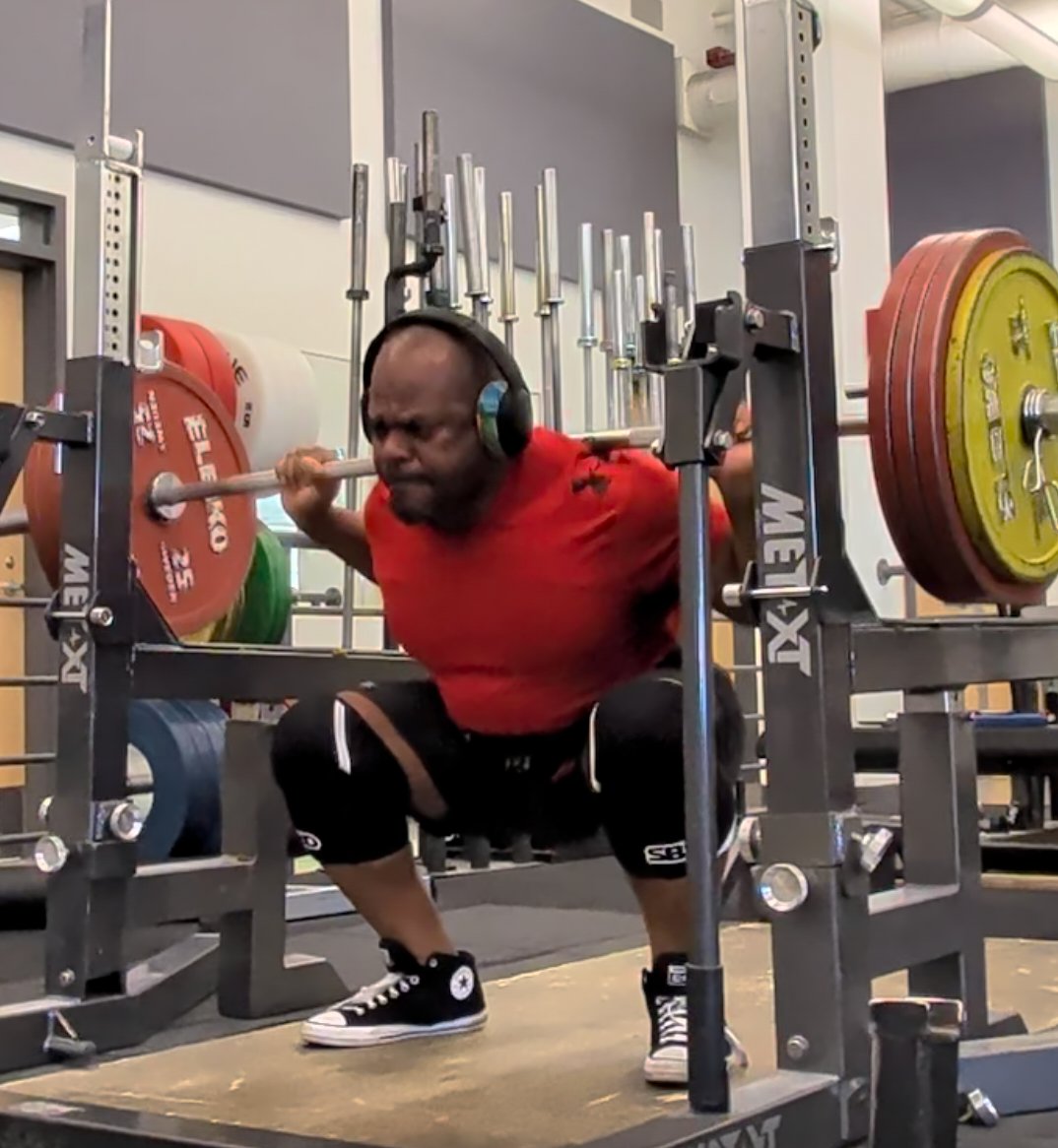 ShadowW3lch's tweet image. Today is a great day to squat!
Round two will be great too! #LegDay #Squats