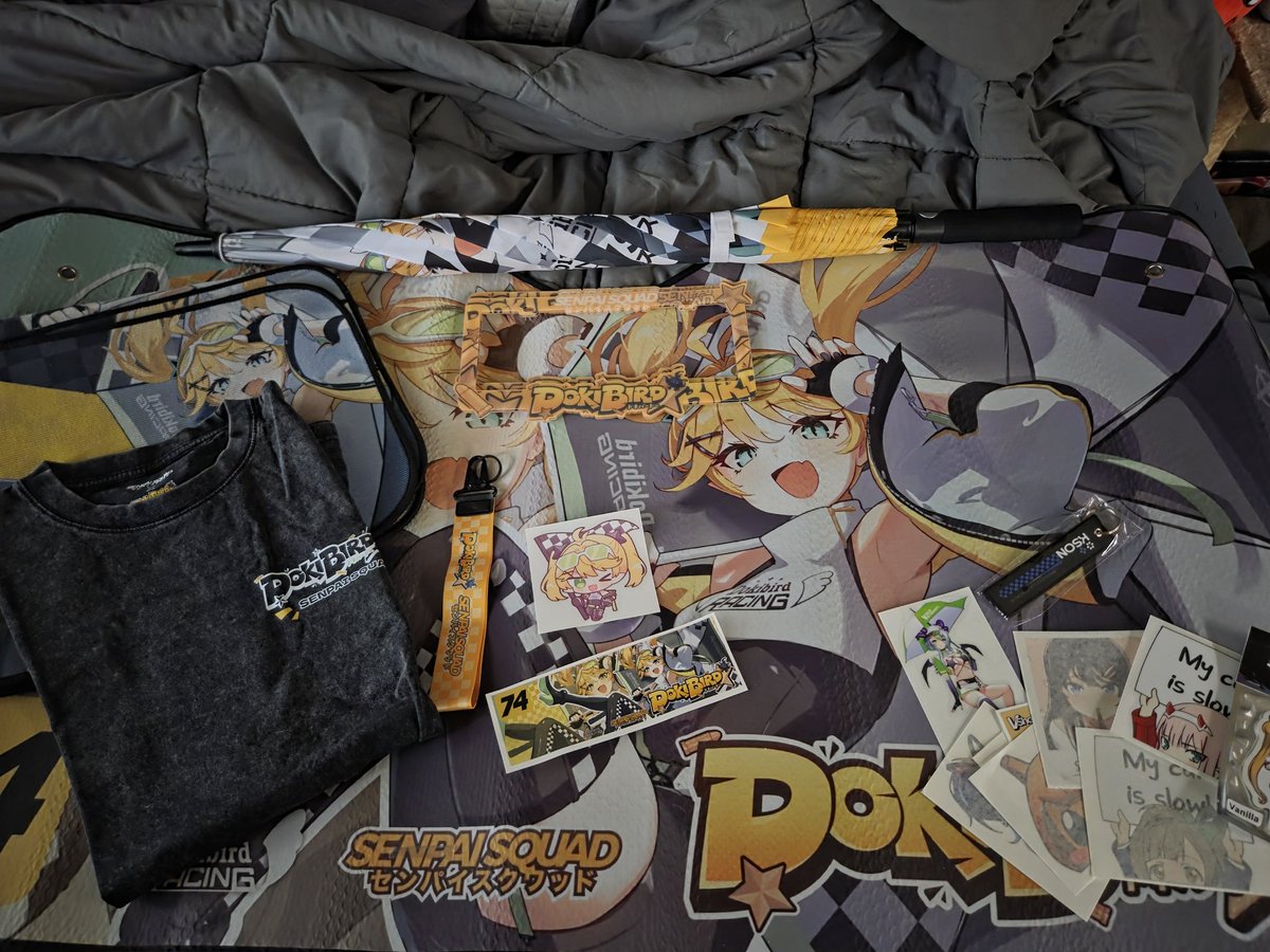 KhitaMewrilah's tweet photo. My senpai squad order arrived today!!! The umbrella is massive... and yeah im worried about using the mats lmao #dokishrine #dokimerch https://t.co/juHCNTR0P4