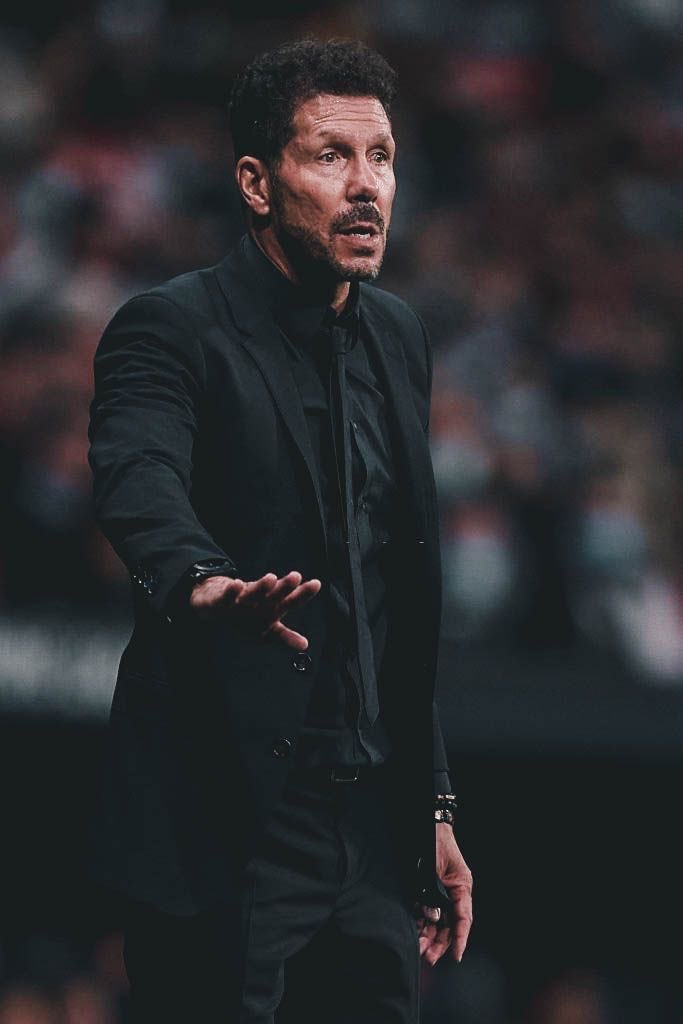 na070_'s tweet photo. اللوتشو للمره الثالثه يطردهم بالجزمه حب كبير الله يكتبها من نصيبك اذا طلعنا بكره https://t.co/qZN4vj2xPb