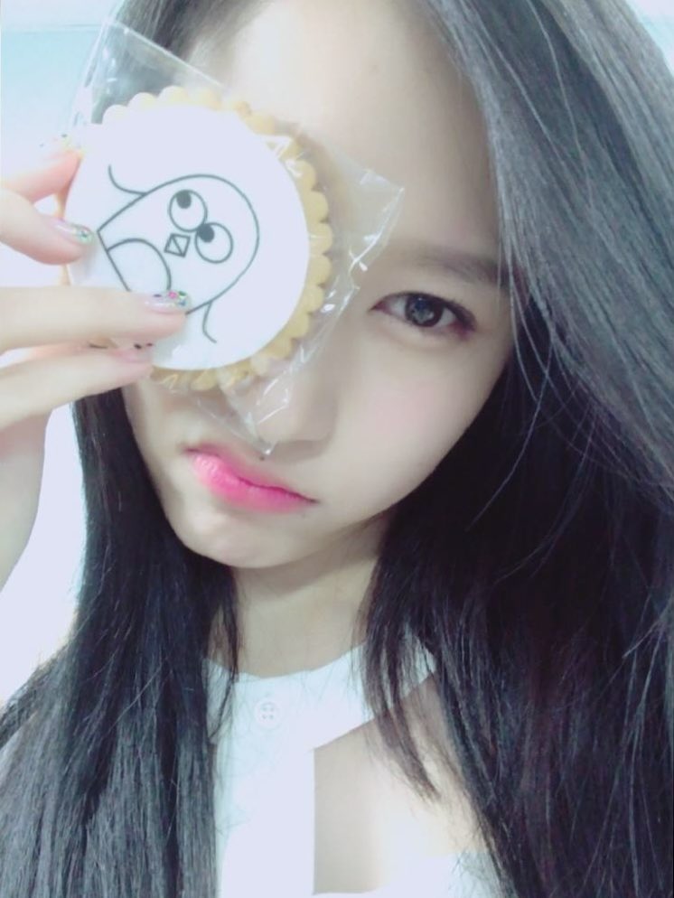 mina old pics tweet media