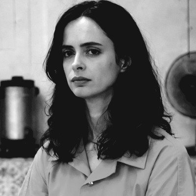 ᅠᅠ
𝗠𝗢𝗥𝗚𝗔𝗡 𝗖𝗥𝗢𝗪𝗘
—— Pareja de Elijah y madre de Harvey.
—— 33 años.
—— Ex bartender.
—— Presa en MCI-Framingham.
—— Alcohólica y profundamente agresiva, marcada por conductas abusivas.
ᅠᅠ