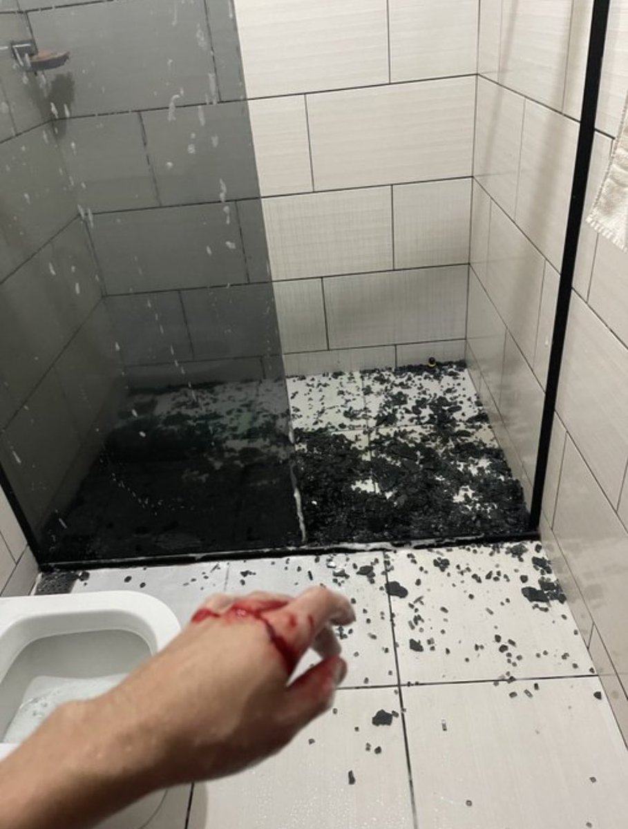 torre eiffel ᶠᶠᶜ 🇭🇺 tweet media