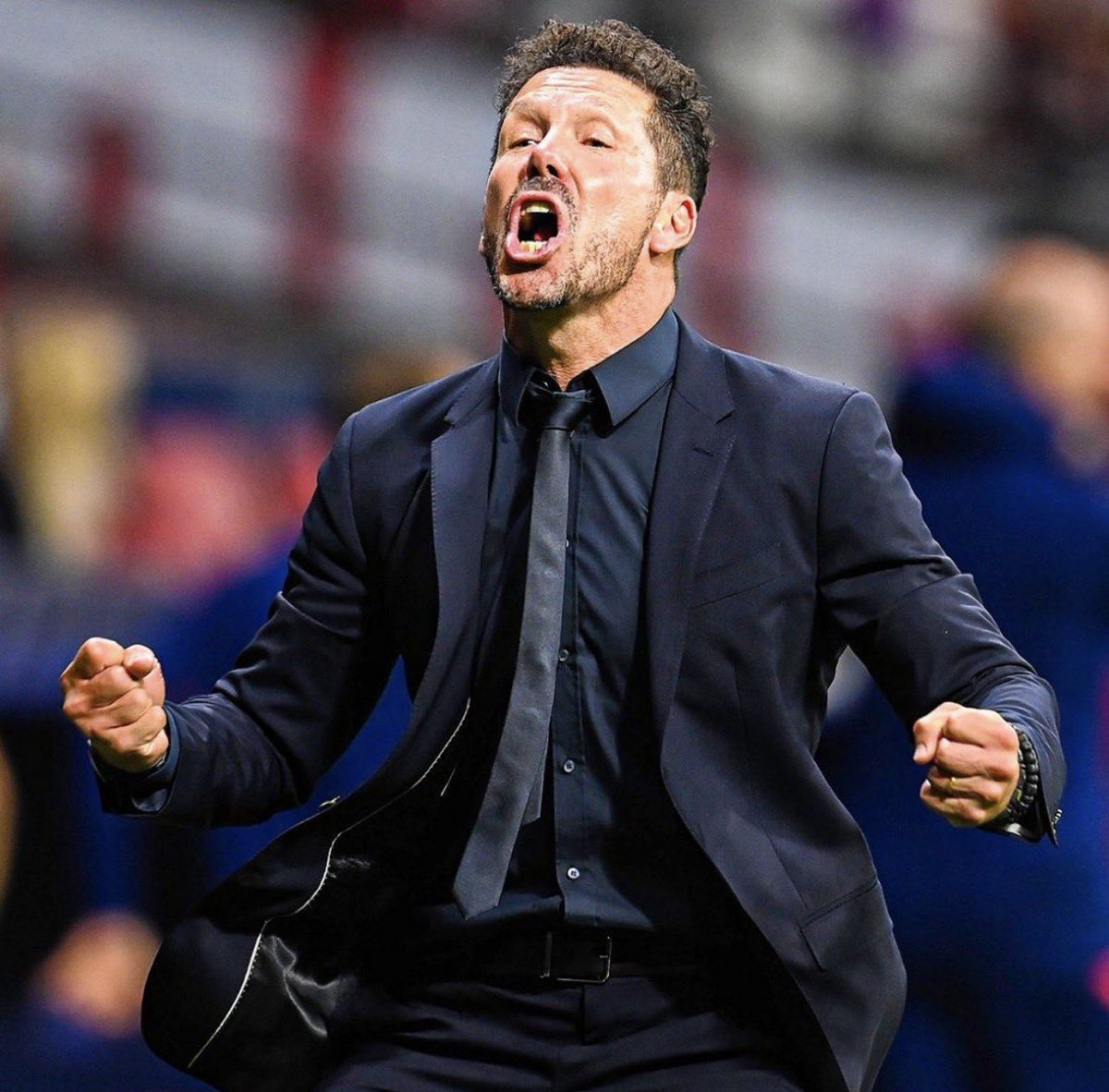 بعد اقصاء برشا الطريق للأبطال ممهد له
من الظُلم اللوتشو صفر تشامبيونز، كُل التوفيق يا انتريستي ❤️