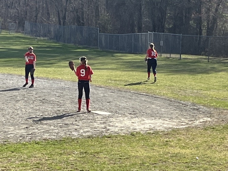 DLBeckwithMS's tweet photo. Beckwith Raiders softball team picked up an exciting win today 7-1, defeating Somerset in BMS’ first home game of the season! Great job, girls! #WeAreDR https://t.co/iATya6ZnFl