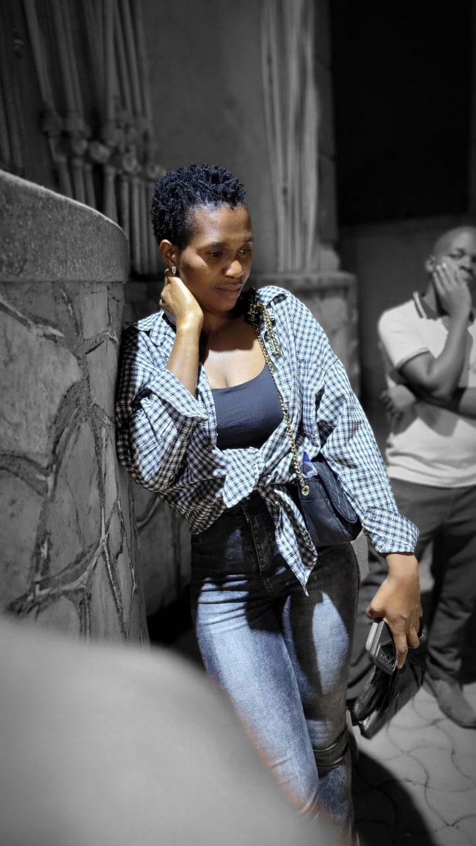 BearwoodproUG's tweet photo. If you want to know why the looking is unchanging stay focused, okiriza nti eno egenda kuba_ *GUMITTE* 😂🤣😎
 _#bearwoodproductions #morexfilmsug #reholub #sakatavybz_ https://t.co/slGBeAKgf7
