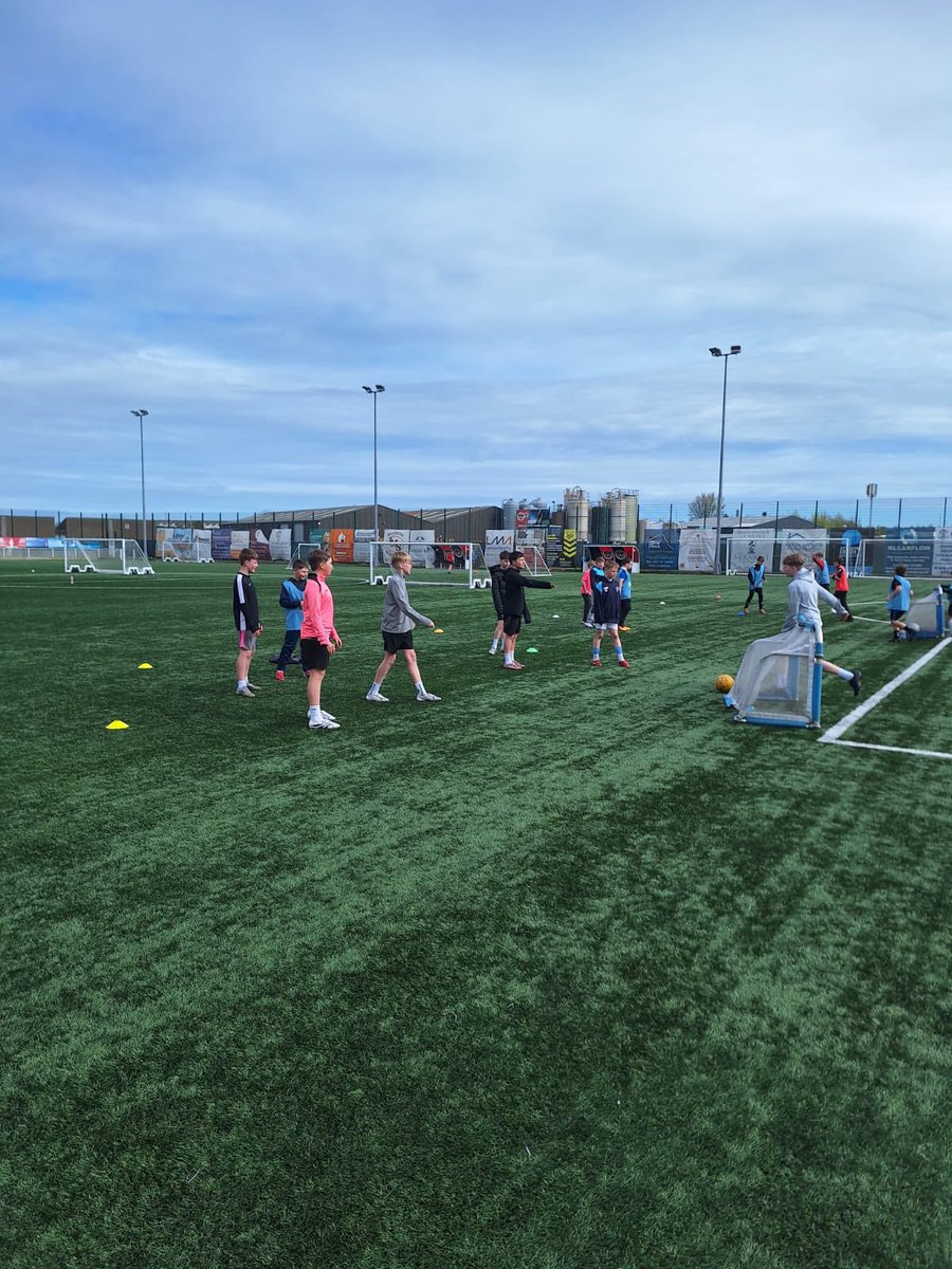in_vics's tweet photo. Week 2 Day 2 

VICs In The Community Football Camp

@ScotFASouthWest 
@CashforKidsWest 
@scottishgas 

We go again tomorrow 💪

#vicsinthecommunity https://t.co/bTbl8t0vjs