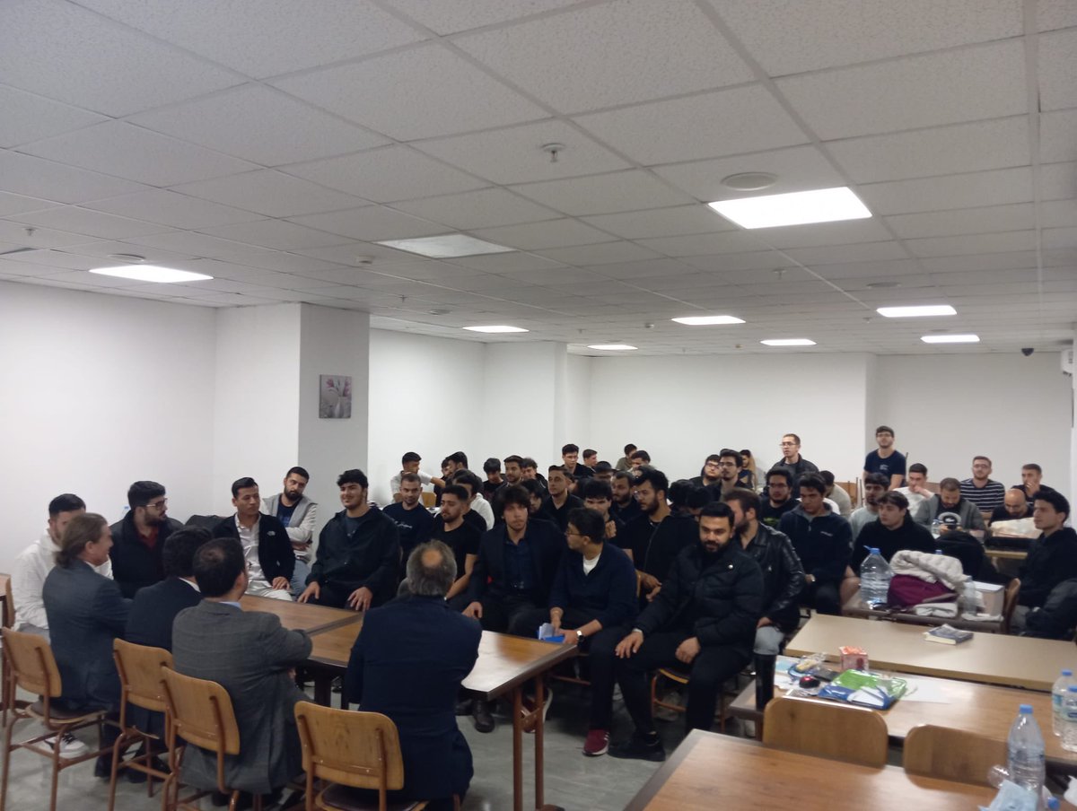 Kredi Yurtlar Genel Müdür Yardımcımız Sayın Ali ÖZDEMİR Gazimağusa'da bulunan yurt müdürlüğümüzdeki öğrenciler ile sohbet etti.

<a href="/OA_BAK/">Dr. Osman Aşkın Bak</a> 
<a href="/eminogluenes/">Dr. Enes Eminoğlu</a> 
<a href="/recepalier/">Recep Ali ER</a> 
<a href="/aliozdemirgsb/">Ali ÖZDEMİR 🇹🇷</a>