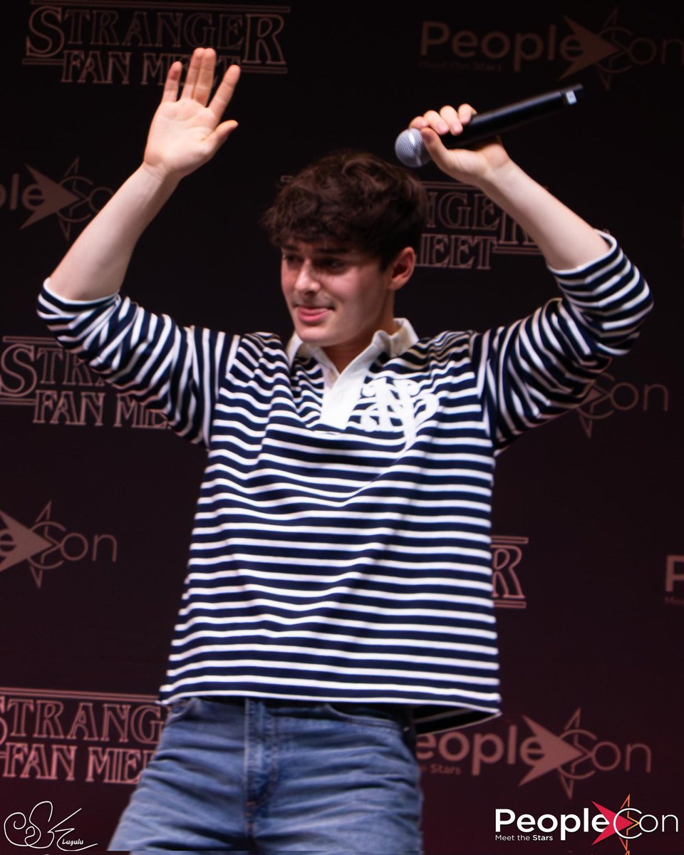 NoahUpdatES tweet media