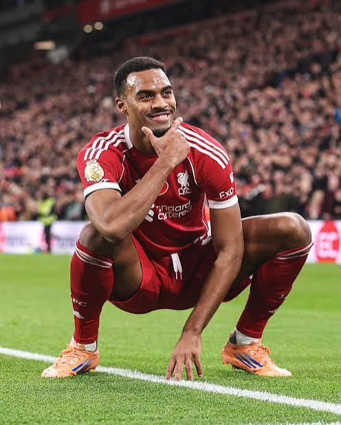 _LFCLOYAL_'s tweet image. Not the result we came for, but these 4 were phenomenal tonight. 

Deserve serious appreciation. 

#LFC