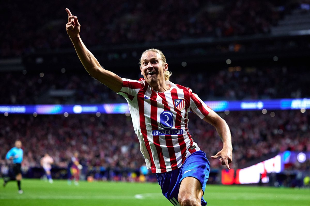 Jacol 🏧 (0.6%) tweet media