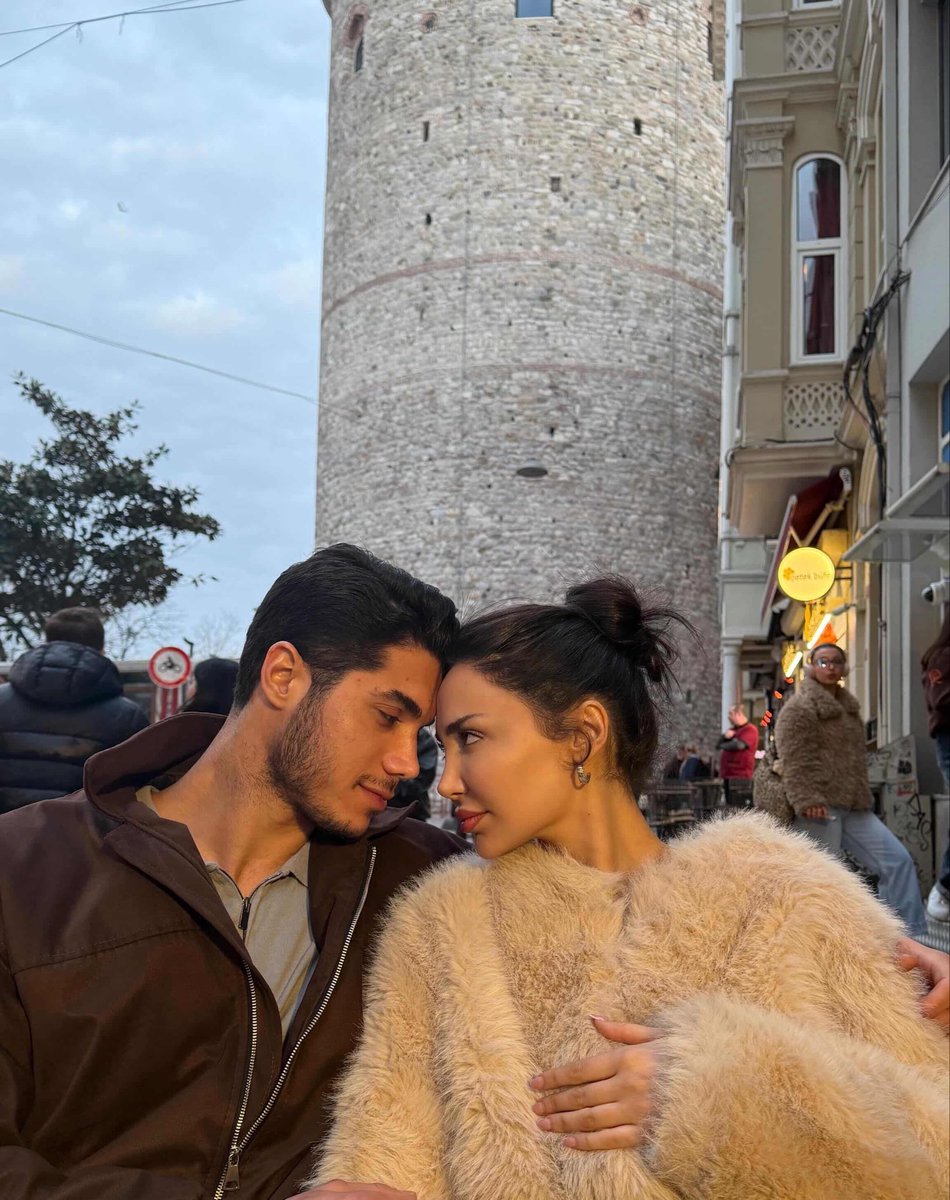 madlen84699's tweet photo. Geldi aurası yüksek çift maşallah🤍#keper #kısmetseolur https://t.co/fnUSTbVece