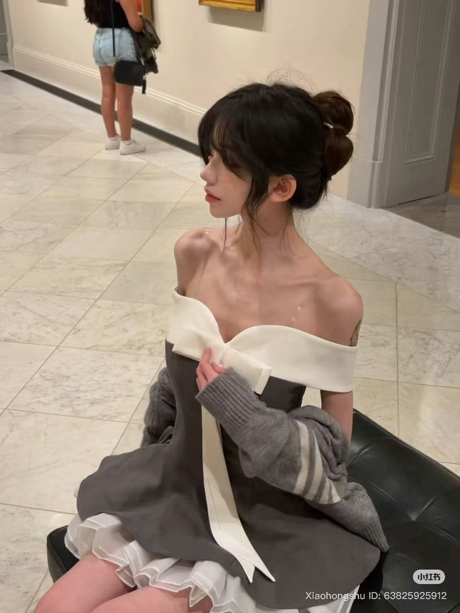 Ange1hrtz's tweet image. Girls only want one thing. #edtwt #rickecakestwt #kpopedtwt