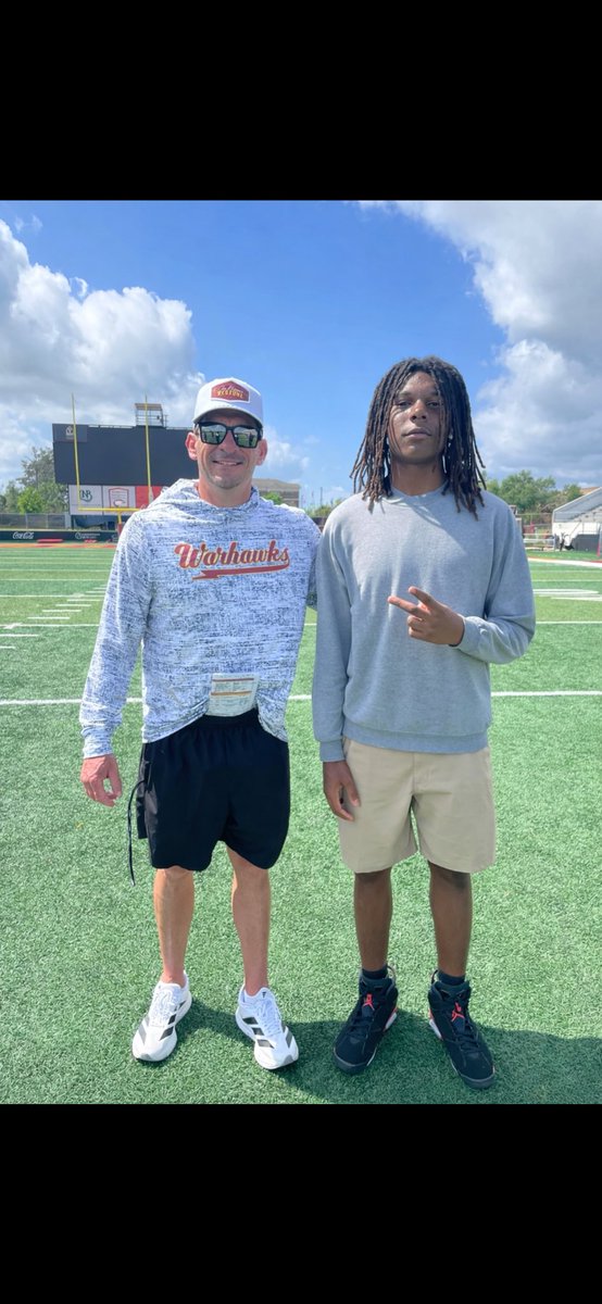 8ballski_Dextin's tweet photo. Enjoyed my visit at @ULM_FB today thanks for the opportunity @bryantvincent44 for having me and my team! https://t.co/0lS3Yrus68