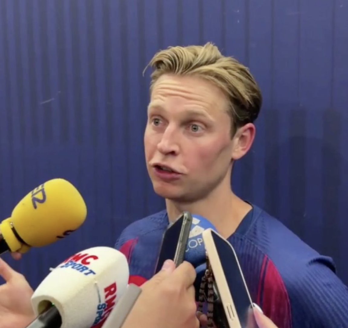🚨 Frenkie de Jong: "Hubo muchas decisiones arbitrales extrañas en la ida. La mano de Pubill cambió completamente la eliminatoria."