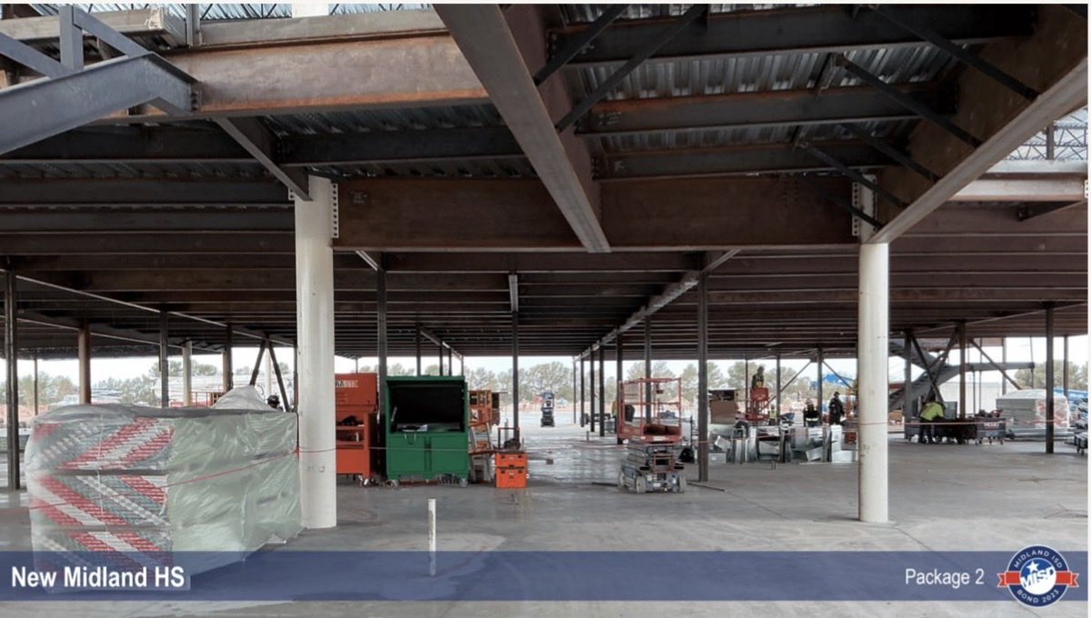 Midland_ISD's tweet image. The new Midland High School site is buzzing with excitement as buildings are taking shape to prepare for August of 2028 when we welcome 9th through 12th grade students to their new campus! Our future Dawgs are going to be in for a treat! 
#ExcellenceInAction #StudentExperience