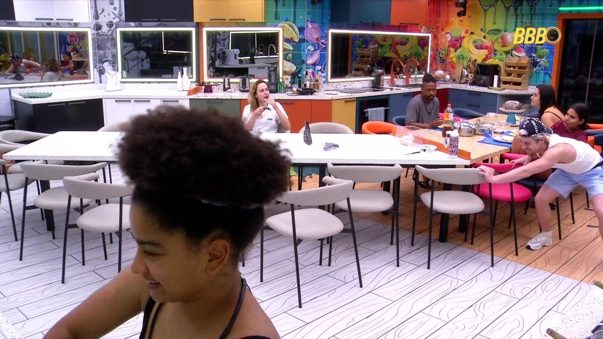 Central Reality tweet media