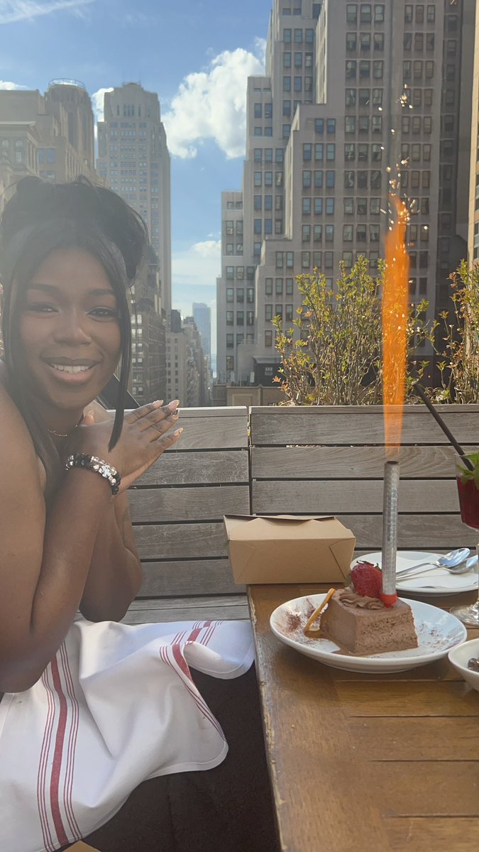 Luisa 😎 tweet media