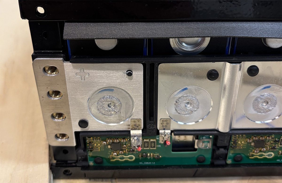 ChargedEVs's tweet image. Dukosi chip-on-cell monitoring system enables Nordic Marine Power’s PowerStack to achieve DNV type approval zurl.co/fH0wB
-
@dukosi #engineering #batteries