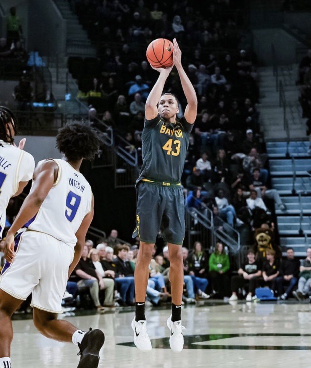 GrayGrundhoefer's tweet image. Baylor wing Cam Carr will enter the NBA Draft and plans to stay in the draft.

The projected top 20 pick emerged as one of the best players in the country this year averaging 18.9 points, 5.8 rebounds and 2.6 assists.

Baylor’s run of first-round picks will continue. #SicEm 🐻