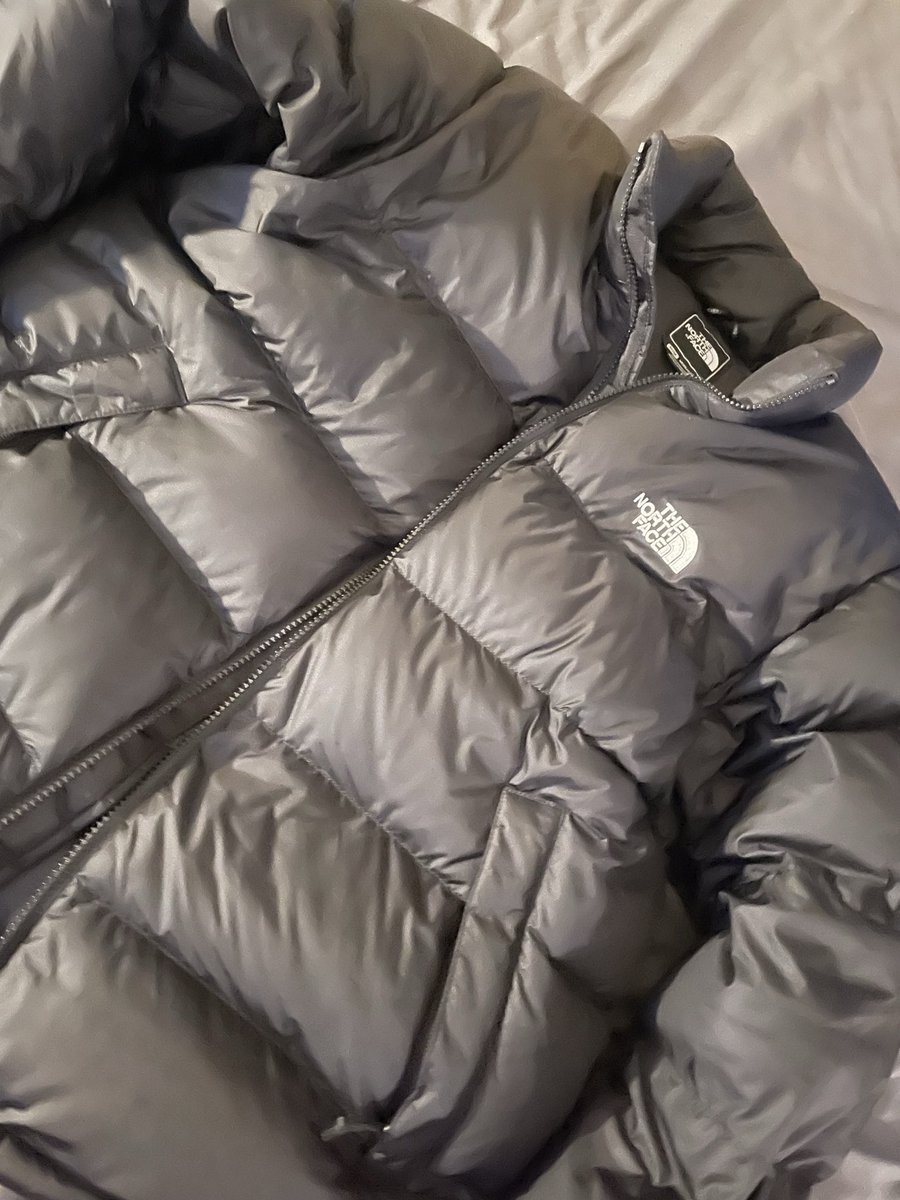 Puffy_bear1's tweet image. Finally picked me up a Nuptse retro!
#TheNorthFace
#DownJacket
#DownjacketFetish
#PufferJacketFetish