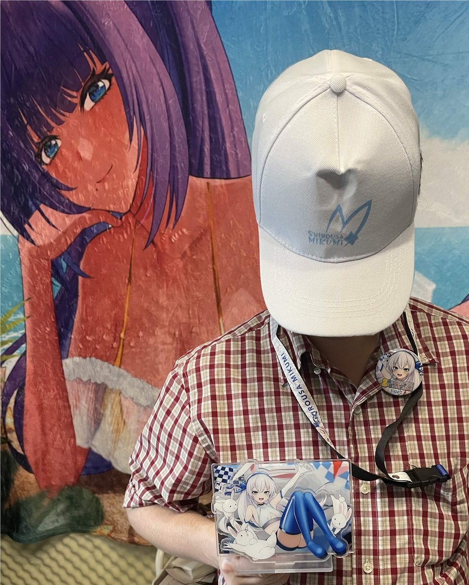 kaelenmitharos's tweet image. Behold. I have brought my wife and daughter together in merch @shirousamikumi  @ChaChayourvmom