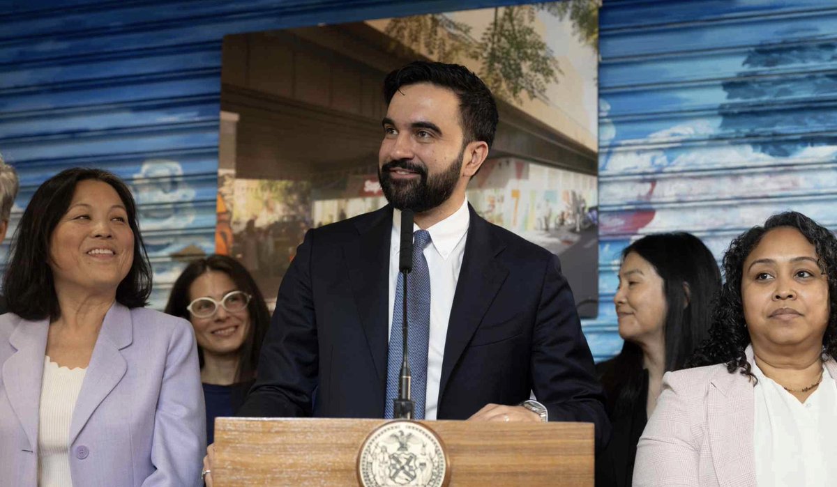 amNewYork™ tweet media