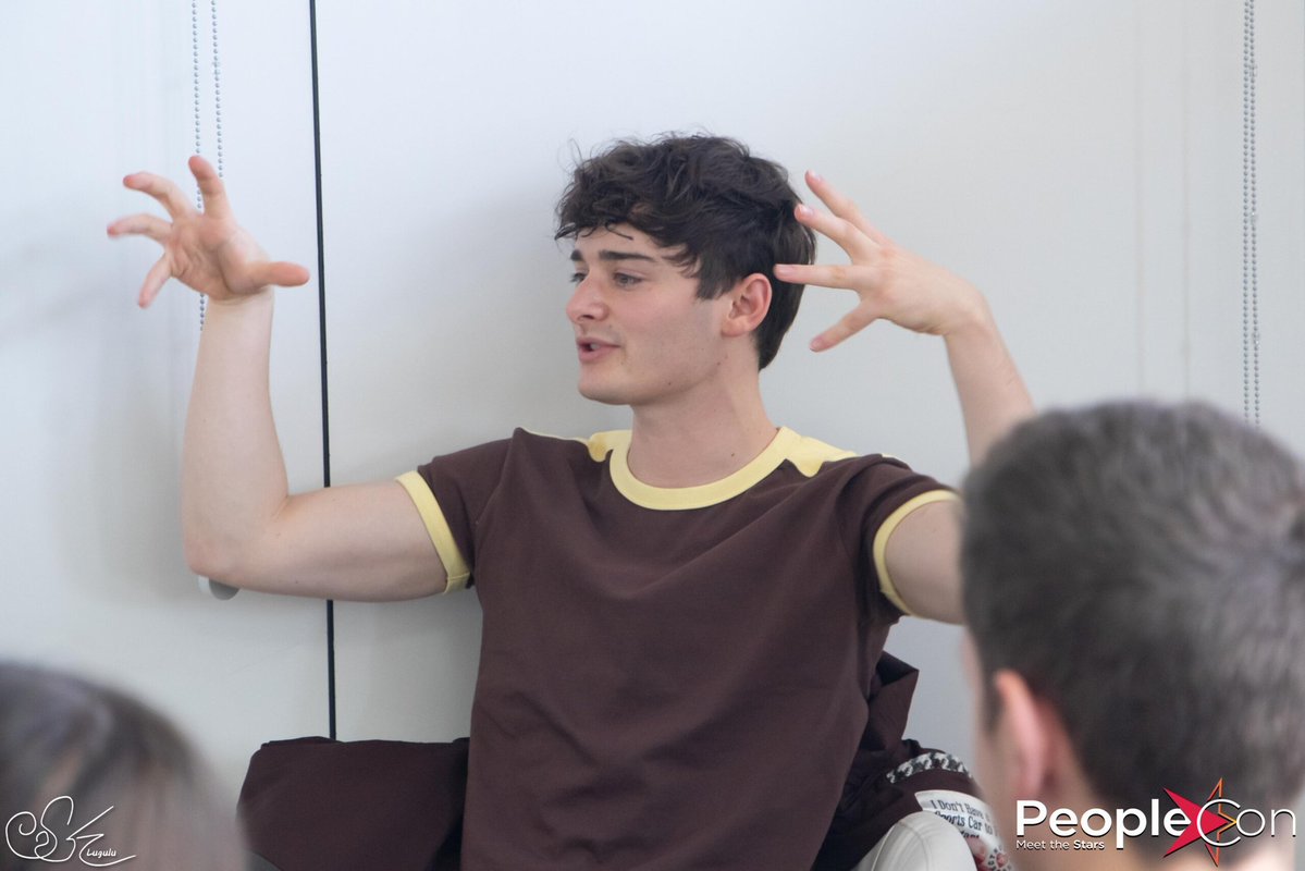 NoahUpdatES tweet media