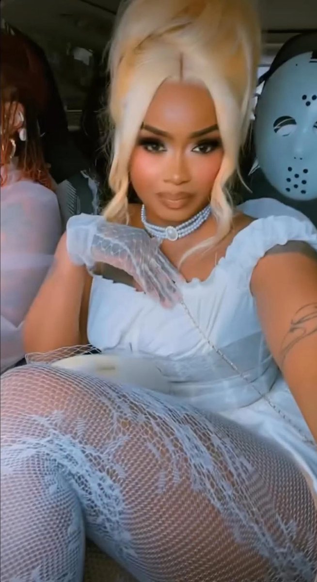 OutttDaMixxx's tweet photo. A Doll 👱🏽‍♀️ https://t.co/Hi7z04cafX