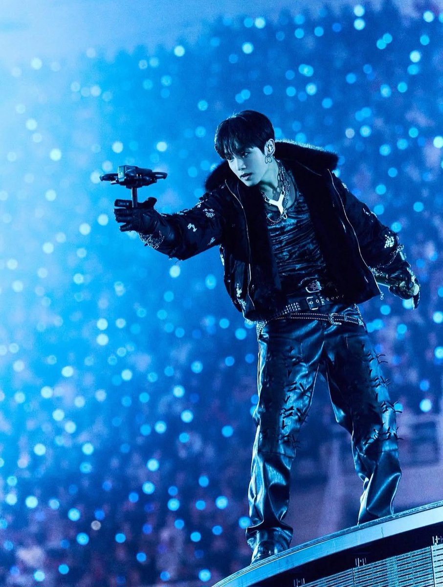 the drone didn’t fall it was pulled by Jungkook's AURA✨️