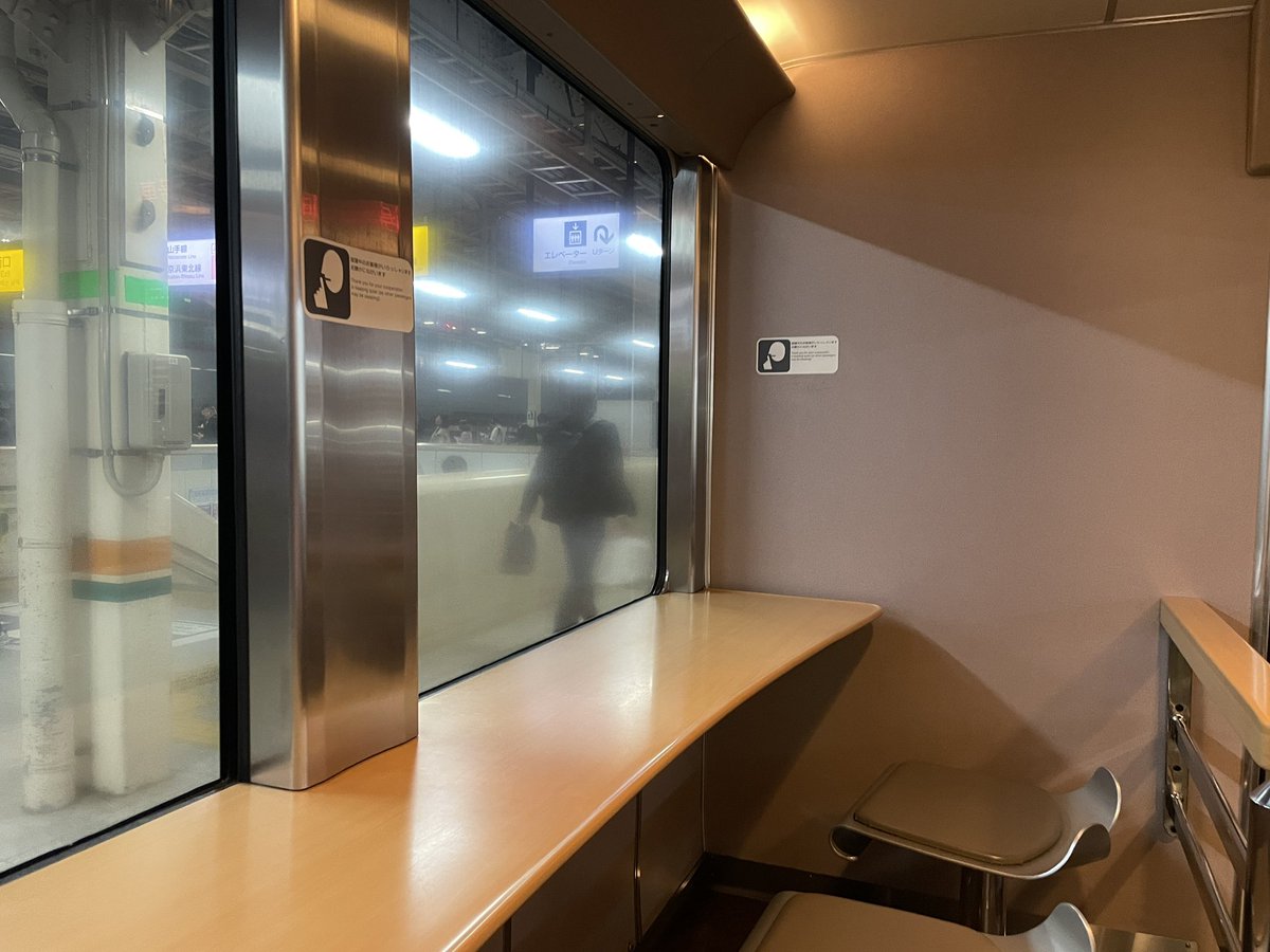 よしこ@脱走猫( ΦωΦ) tweet media