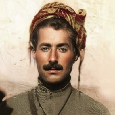 DermanRedkan tweet media