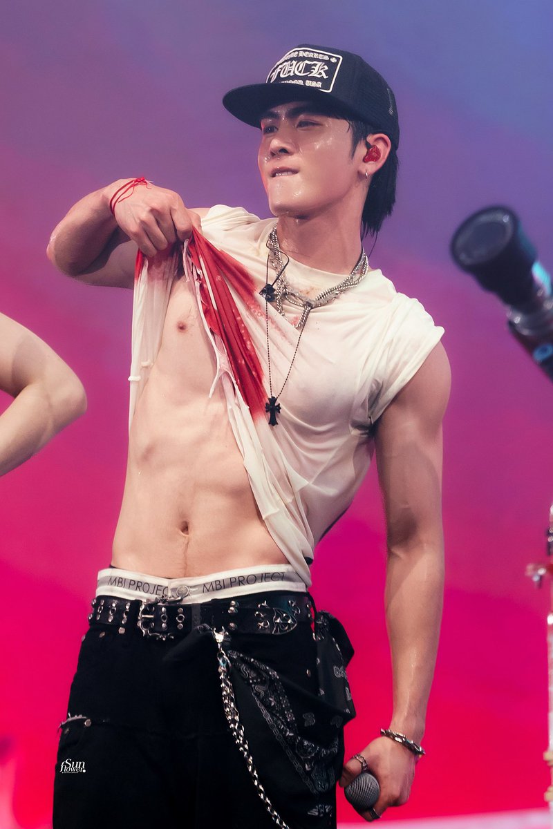 kpopachillean's tweet image. JASP•ER &amp;amp; former FANTASY BOYS contestant Santa
#Santapp