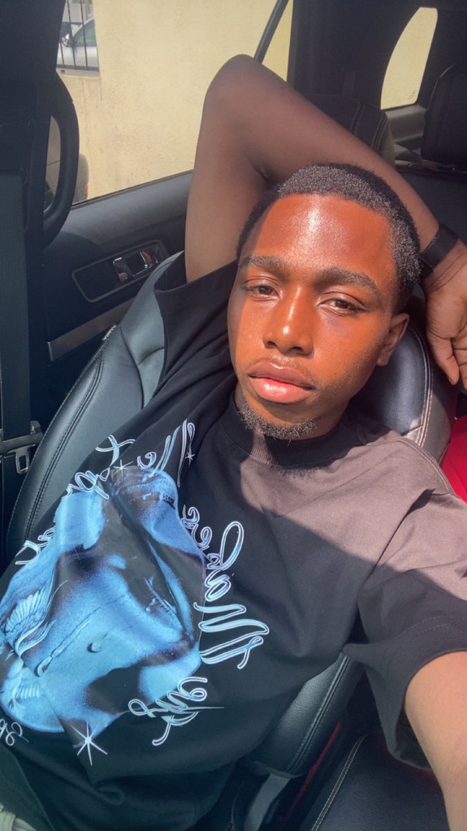 anjola⭐️ tweet media