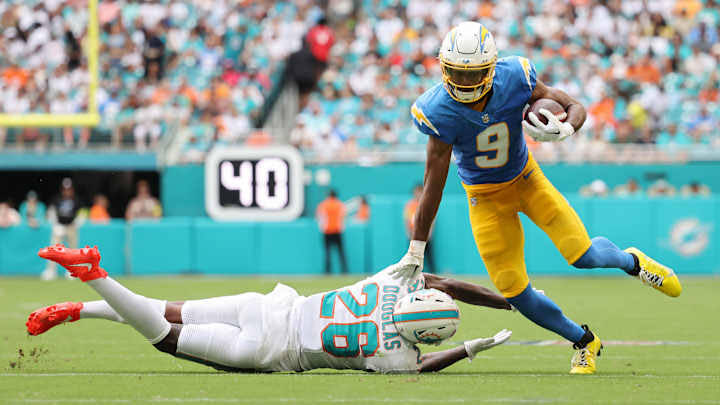 Chargers Lead tweet media