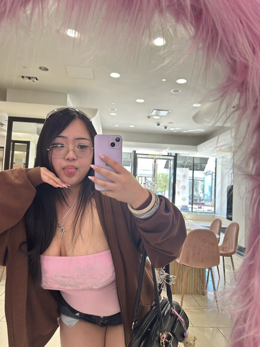 Nana’s Display Name tweet media