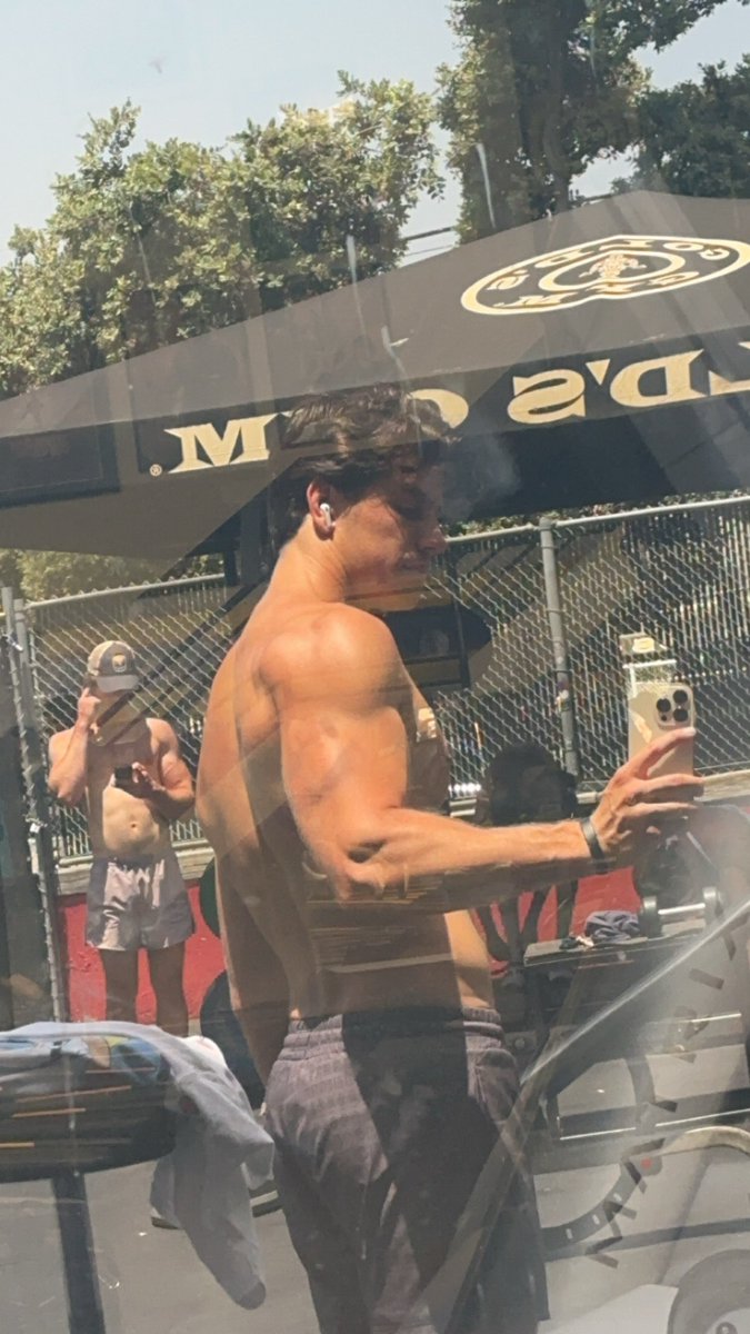 Matt Rhoades tweet media