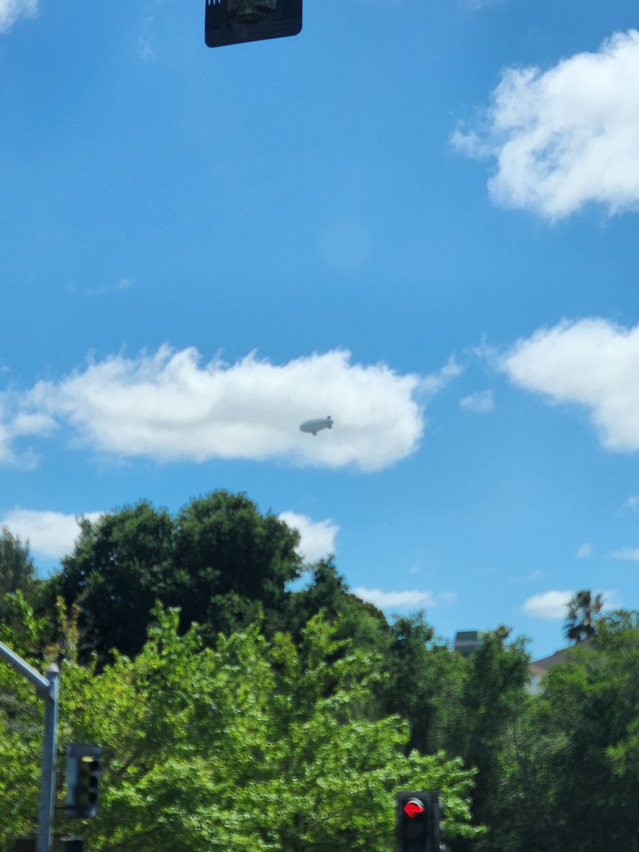 MeitzMichael's tweet photo. @DanhausenAD I think @wwe is sending you your blimp that you demanded.  It's heading towards Vegas. https://t.co/Hfxeh5XPrz