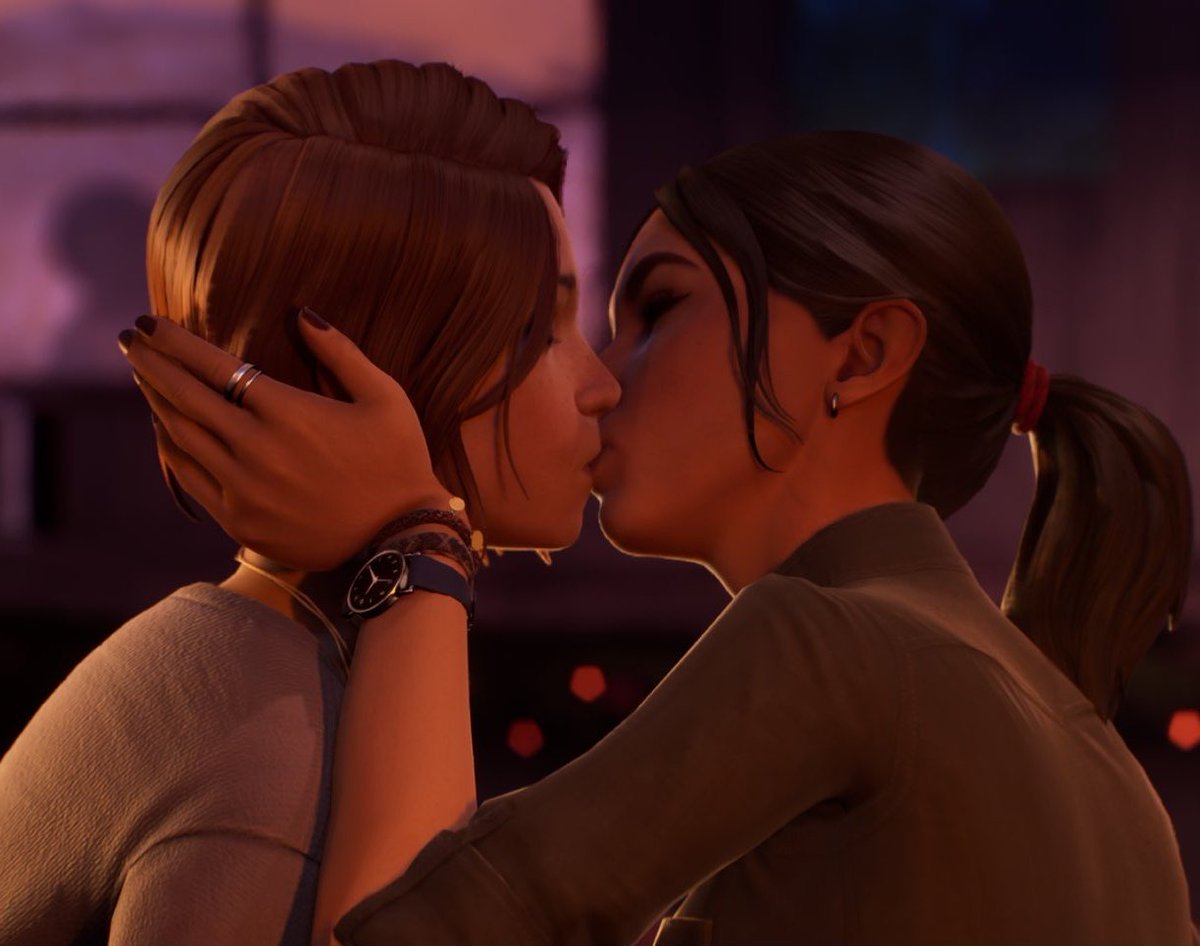 ᴺᵉˡ🦋 tweet media